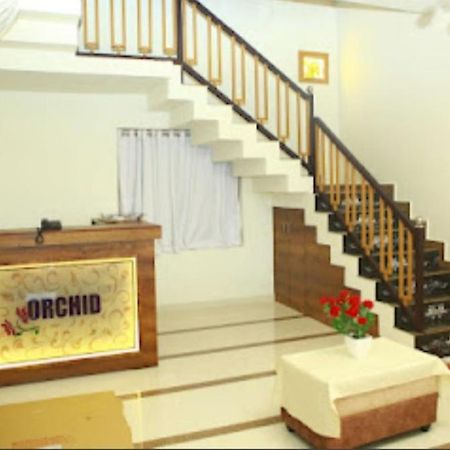 Orchid Ranipuram Appartement Kallar  Buitenkant foto