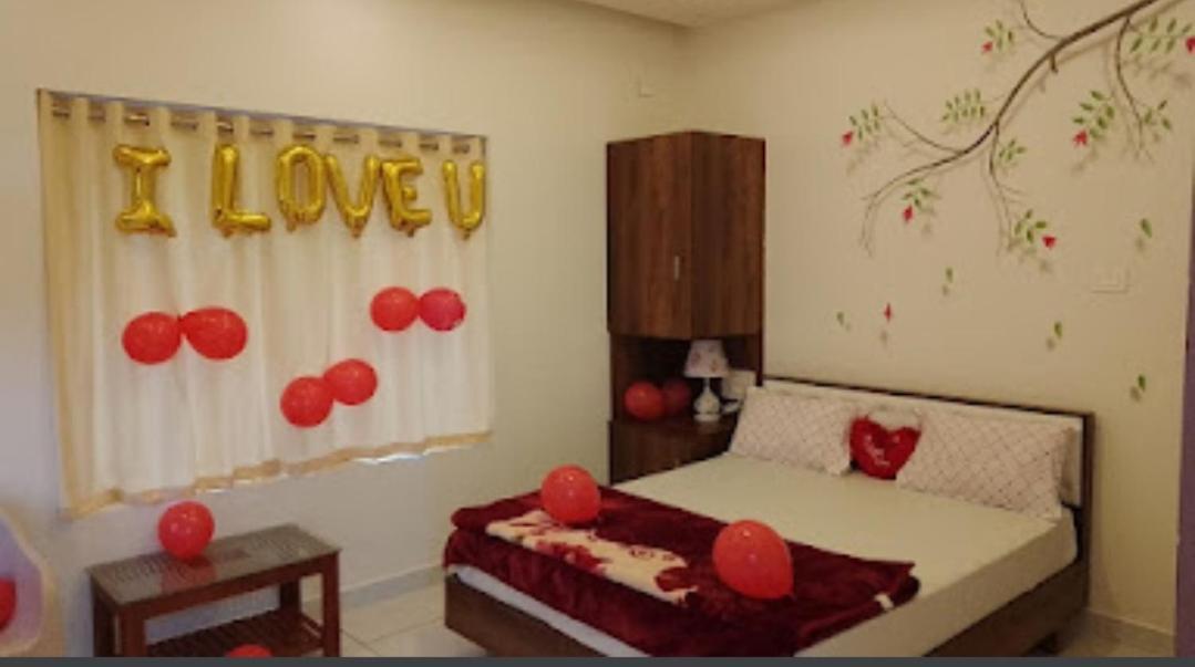 Orchid Ranipuram Appartement Kallar  Buitenkant foto