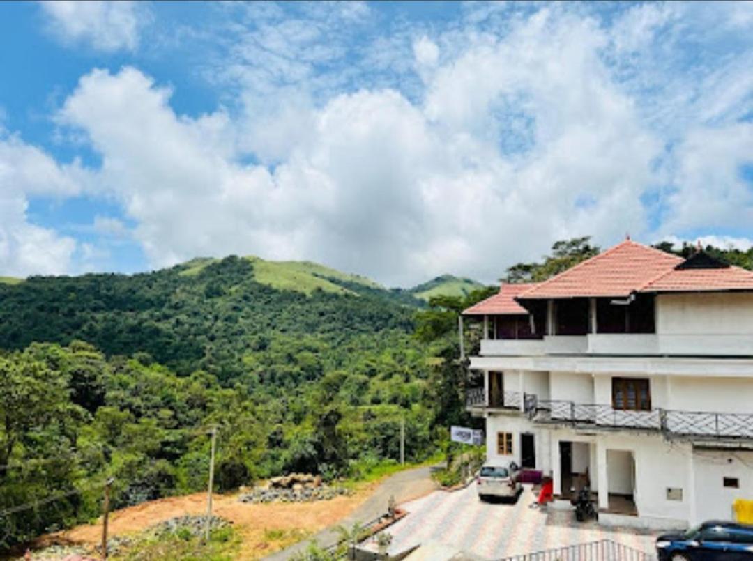 Orchid Ranipuram Appartement Kallar  Buitenkant foto